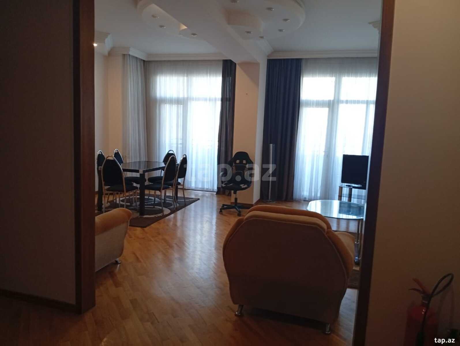 2-otaqlı yeni tikili kirayə verilir, Nizami m., 90 m²