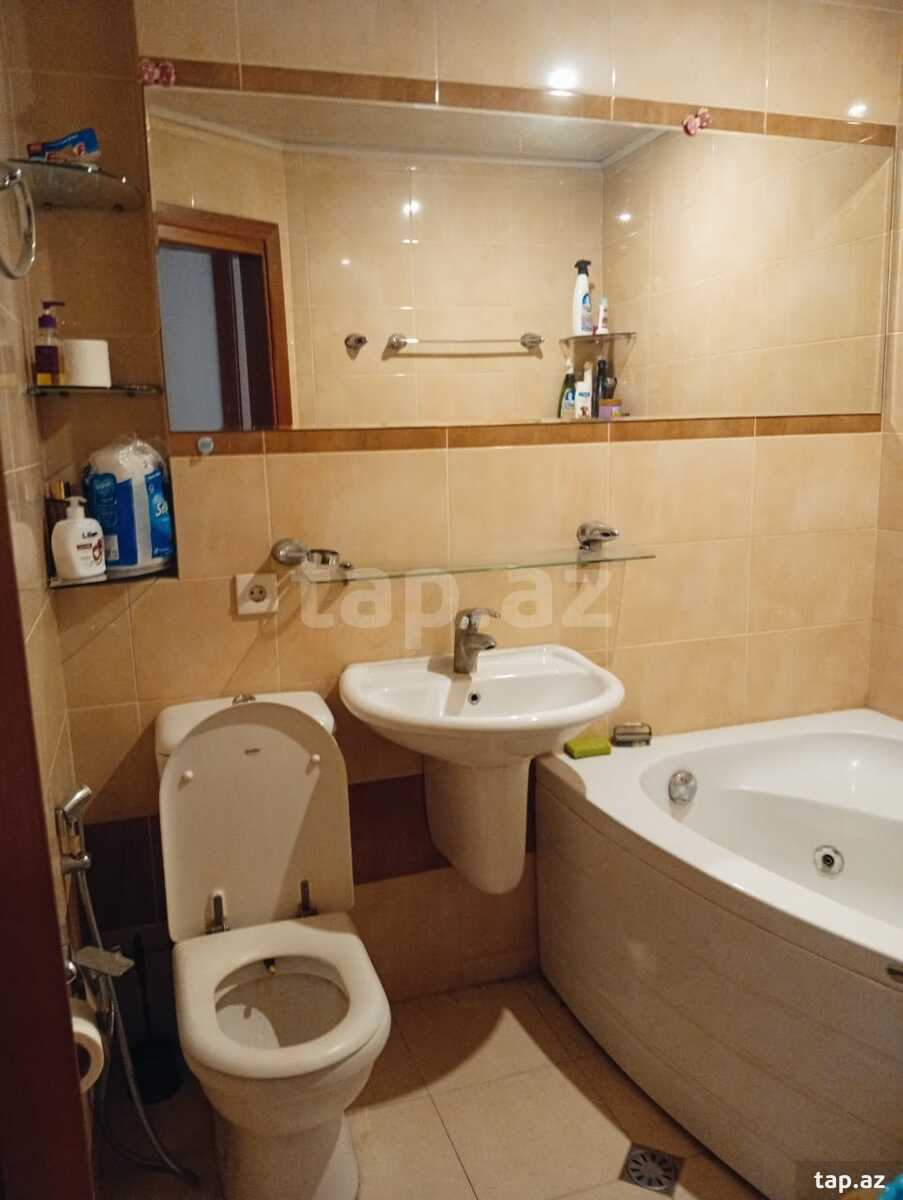 2-otaqlı yeni tikili kirayə verilir, Nizami m., 90 m²