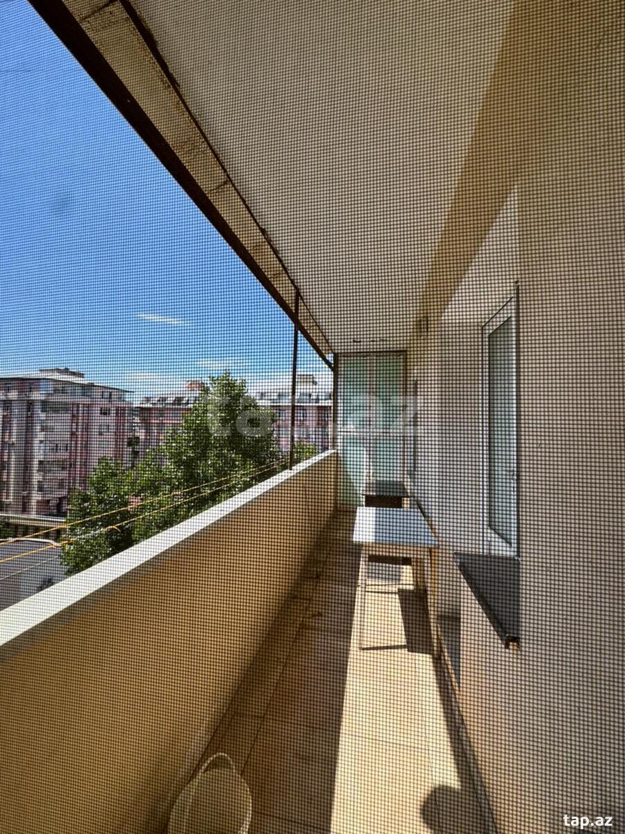 2-otaqlı mənzil, Binəqədi r., 67 m²