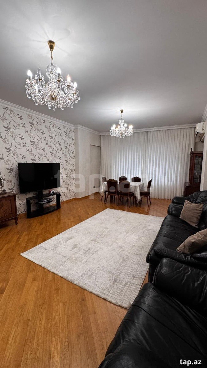 2-otaqlı yeni tikili, Gənclik m., 127 m²