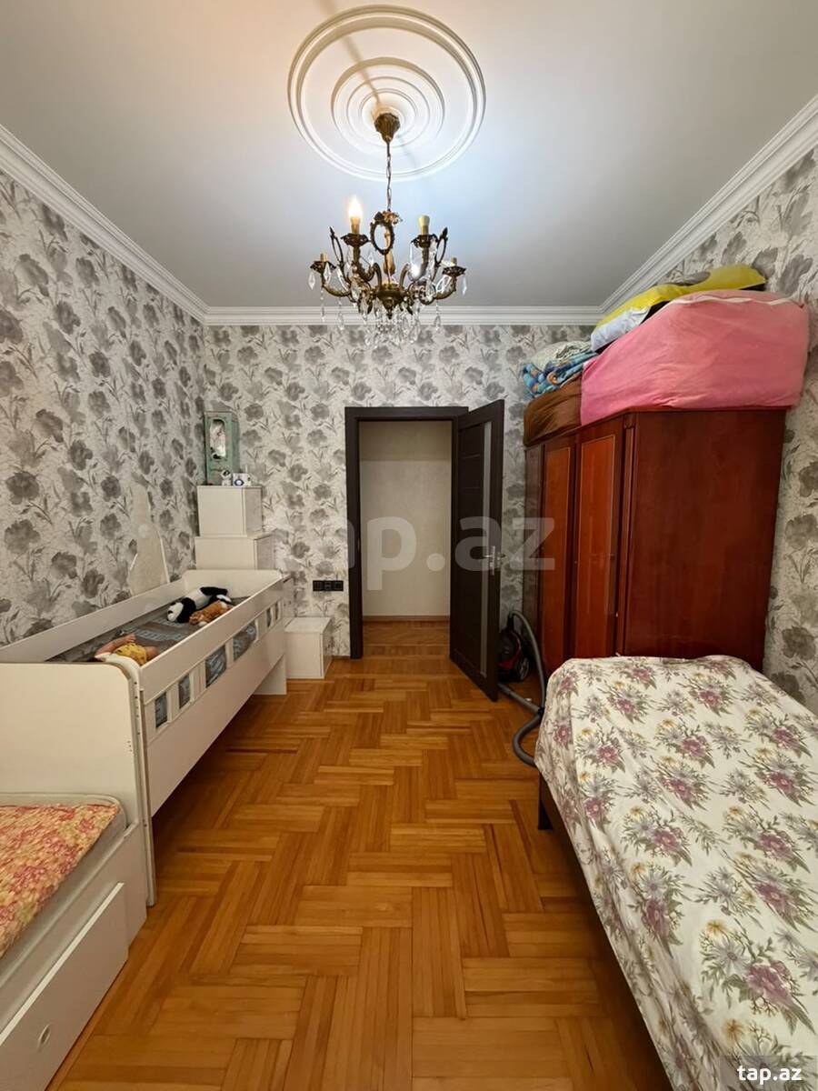 5-otaqlı mənzil, Nəsirəddin Tusi küç., 120 m²