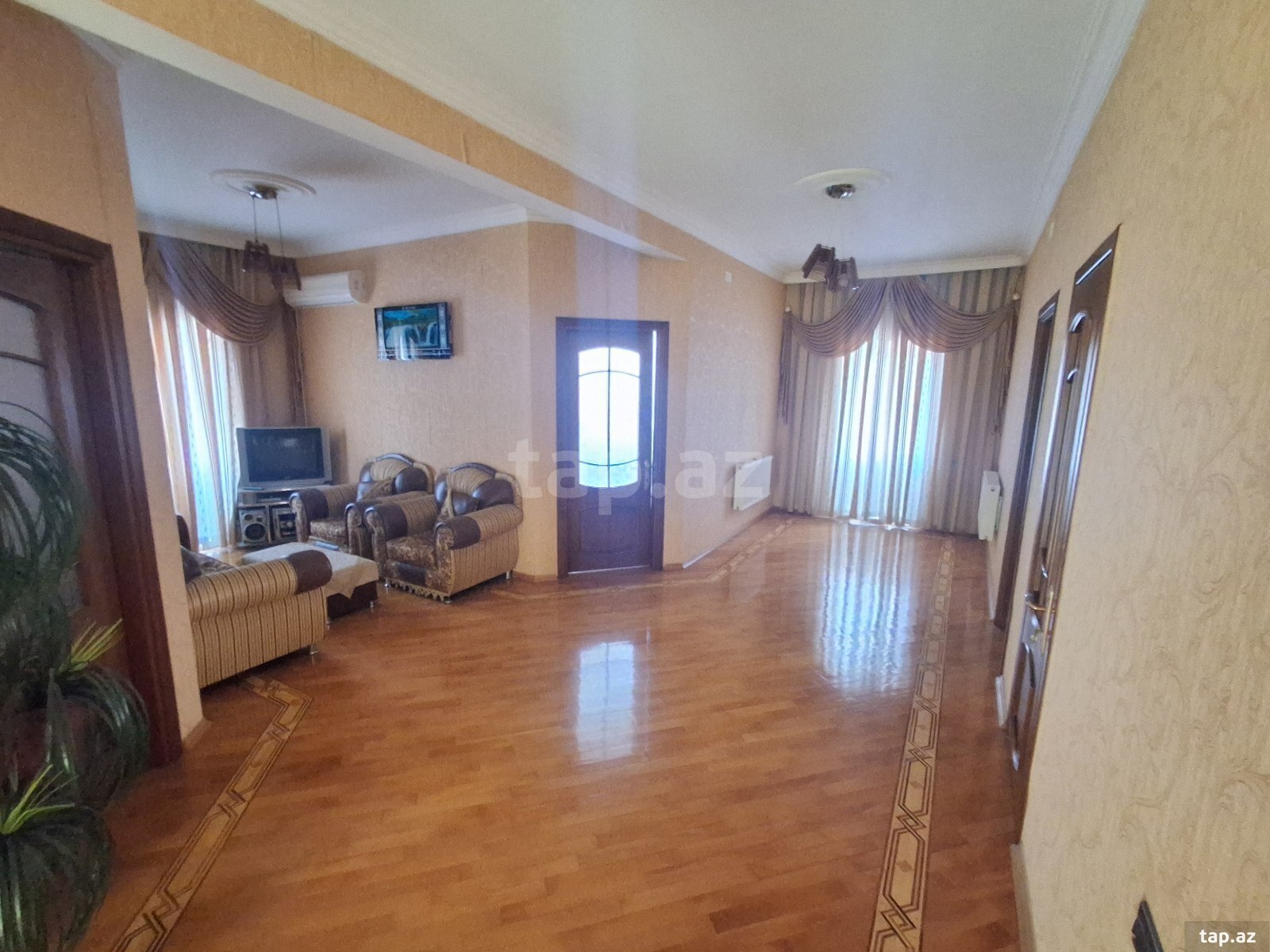 Həyət evi, Buzovna qəs.