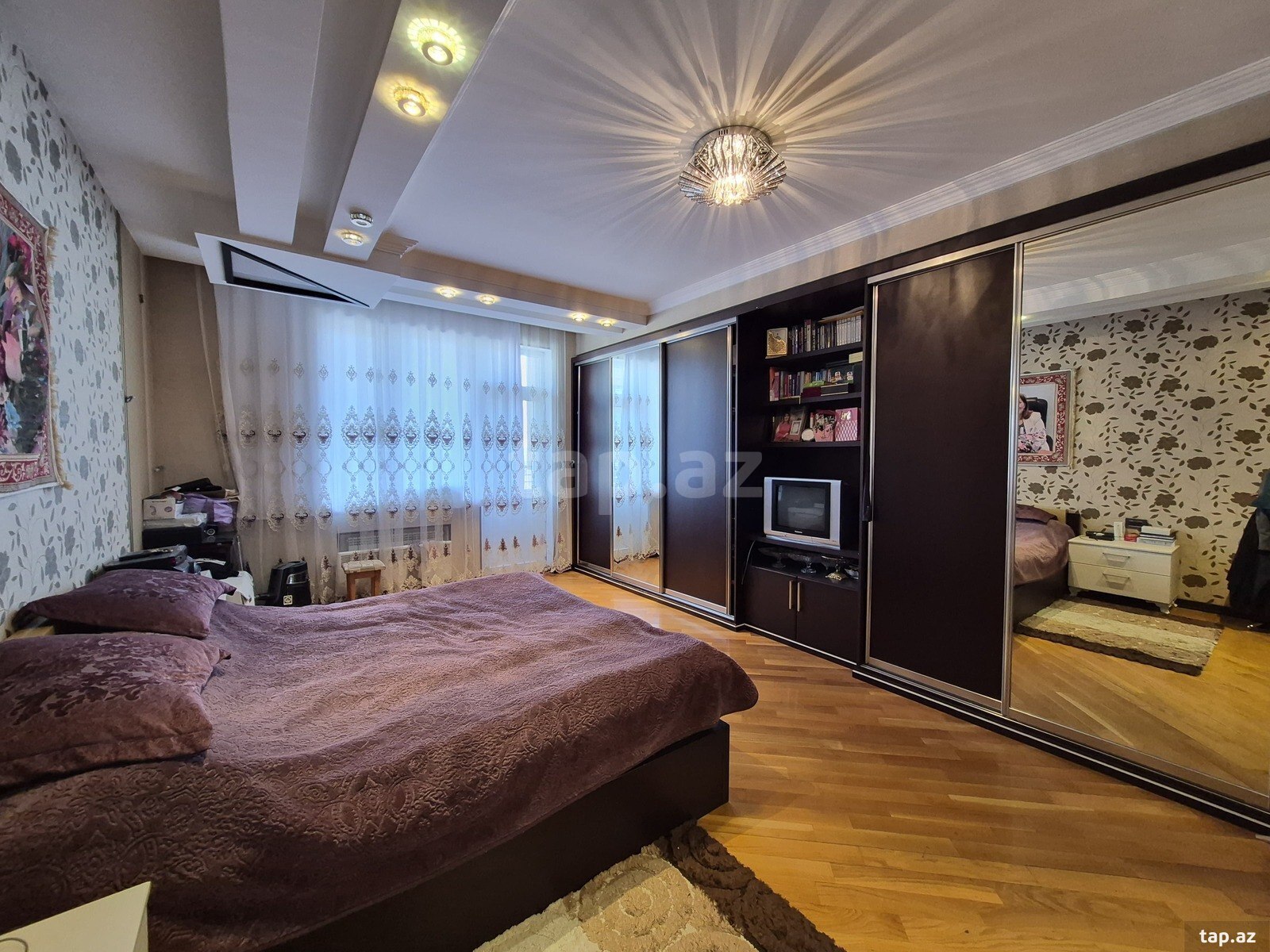 5-otaqlı yeni tikili, Nizami küç., 250 m²