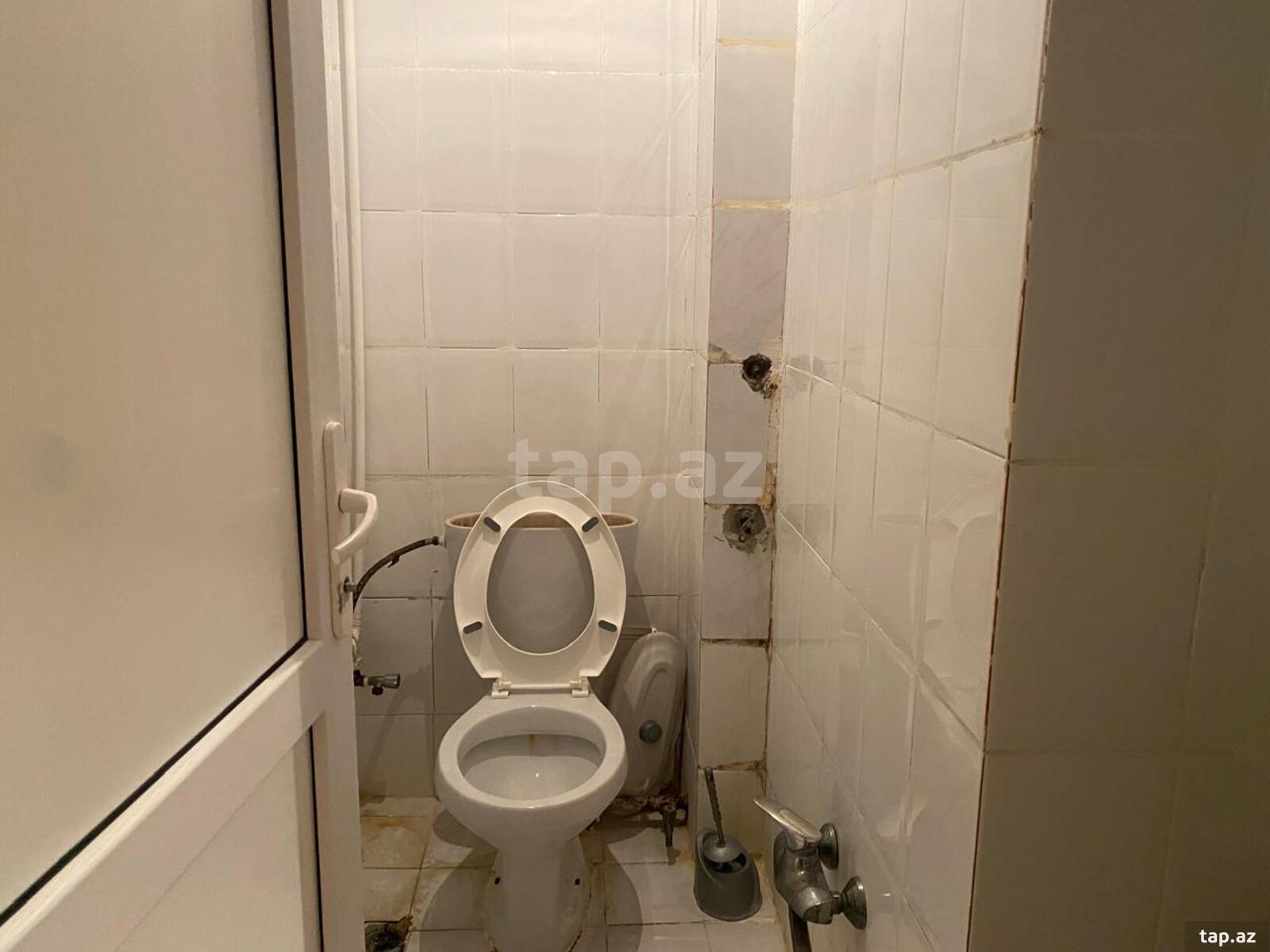 4-otaqlı mənzil kirayə verilir, Gənclik m., 140 m²