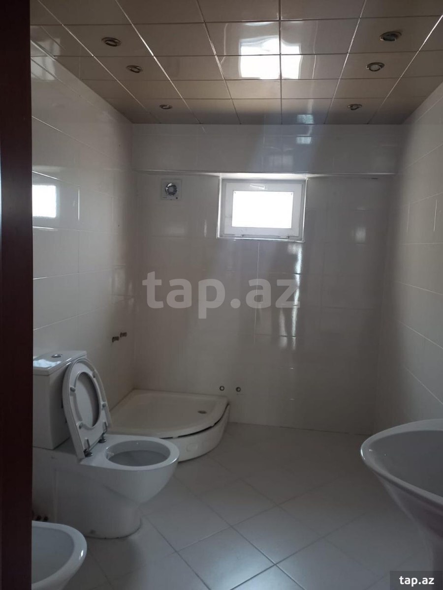 5-otaqlı yeni tikili, Asif Məhərrəmov küç., 300 m²