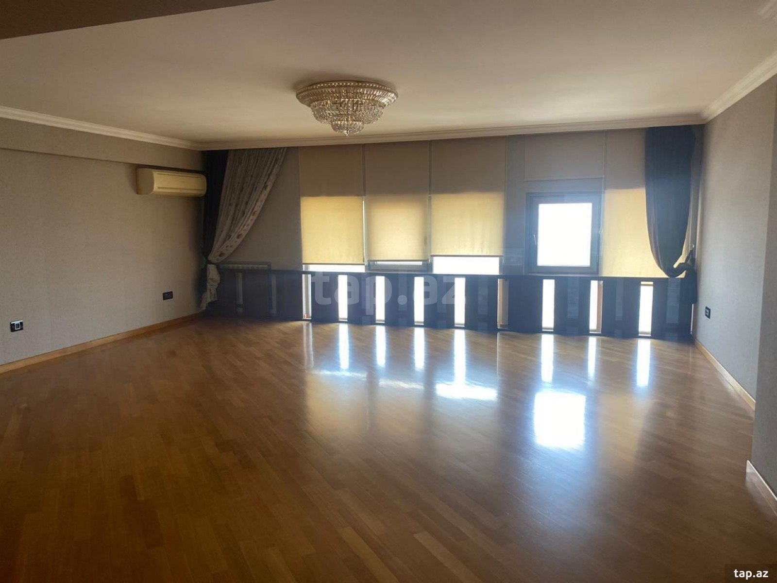 5-otaqlı yeni tikili, Asif Məhərrəmov küç., 300 m²