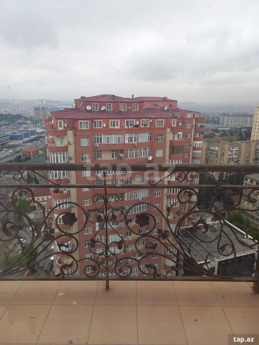5-otaqlı yeni tikili, Asif Məhərrəmov küç., 300 m²