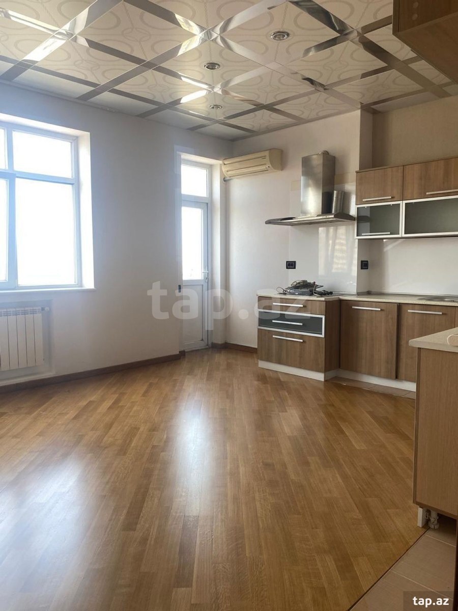 5-otaqlı yeni tikili, Asif Məhərrəmov küç., 300 m²
