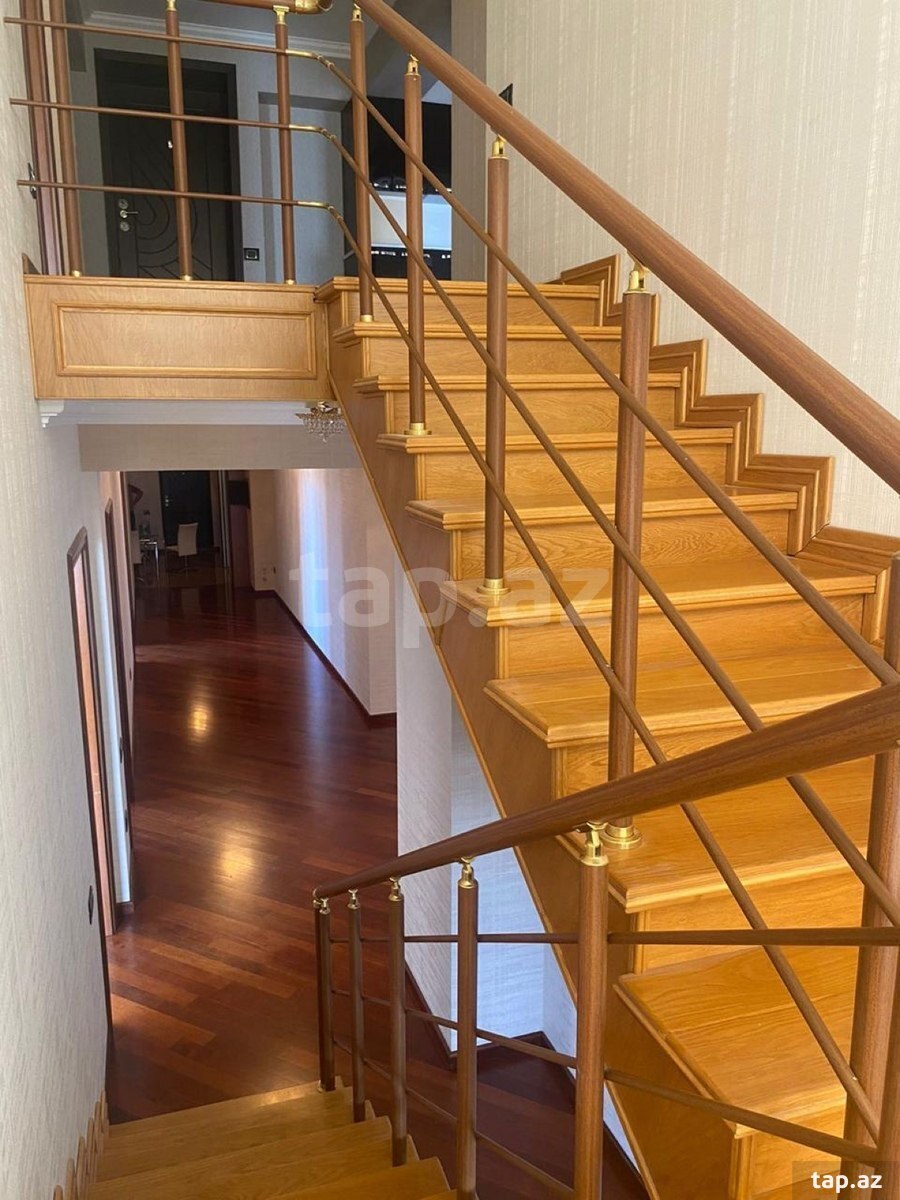 5-otaqlı yeni tikili, Asif Məhərrəmov küç., 300 m²