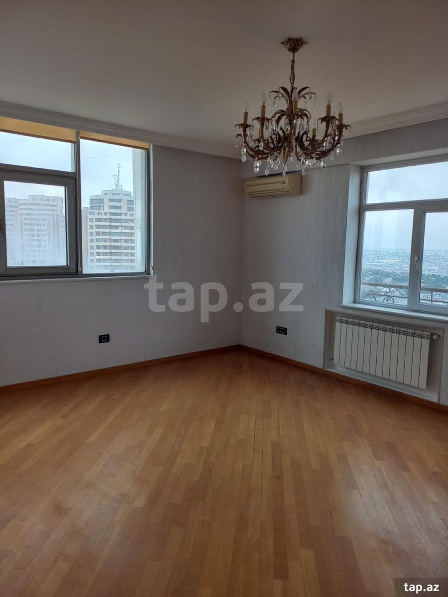 5-otaqlı yeni tikili, Asif Məhərrəmov küç., 300 m²