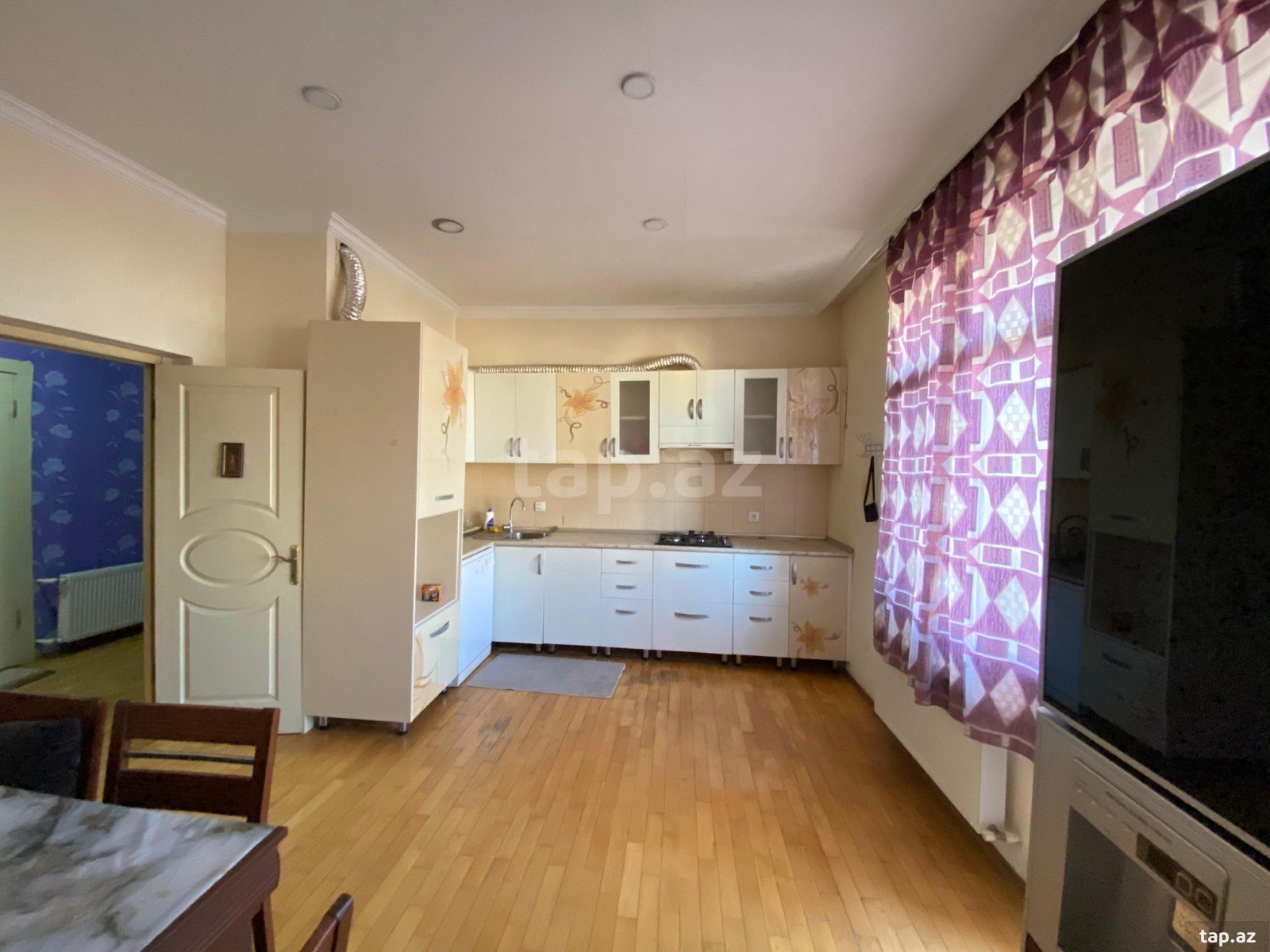 2-otaqlı yeni tikili kirayə verilir, Ənvər Hüseynov küç., 90 m²
