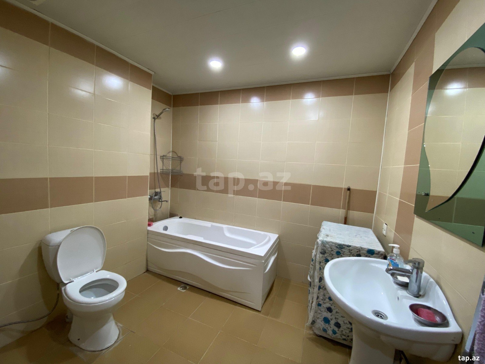 2-otaqlı yeni tikili kirayə verilir, Ənvər Hüseynov küç., 90 m²