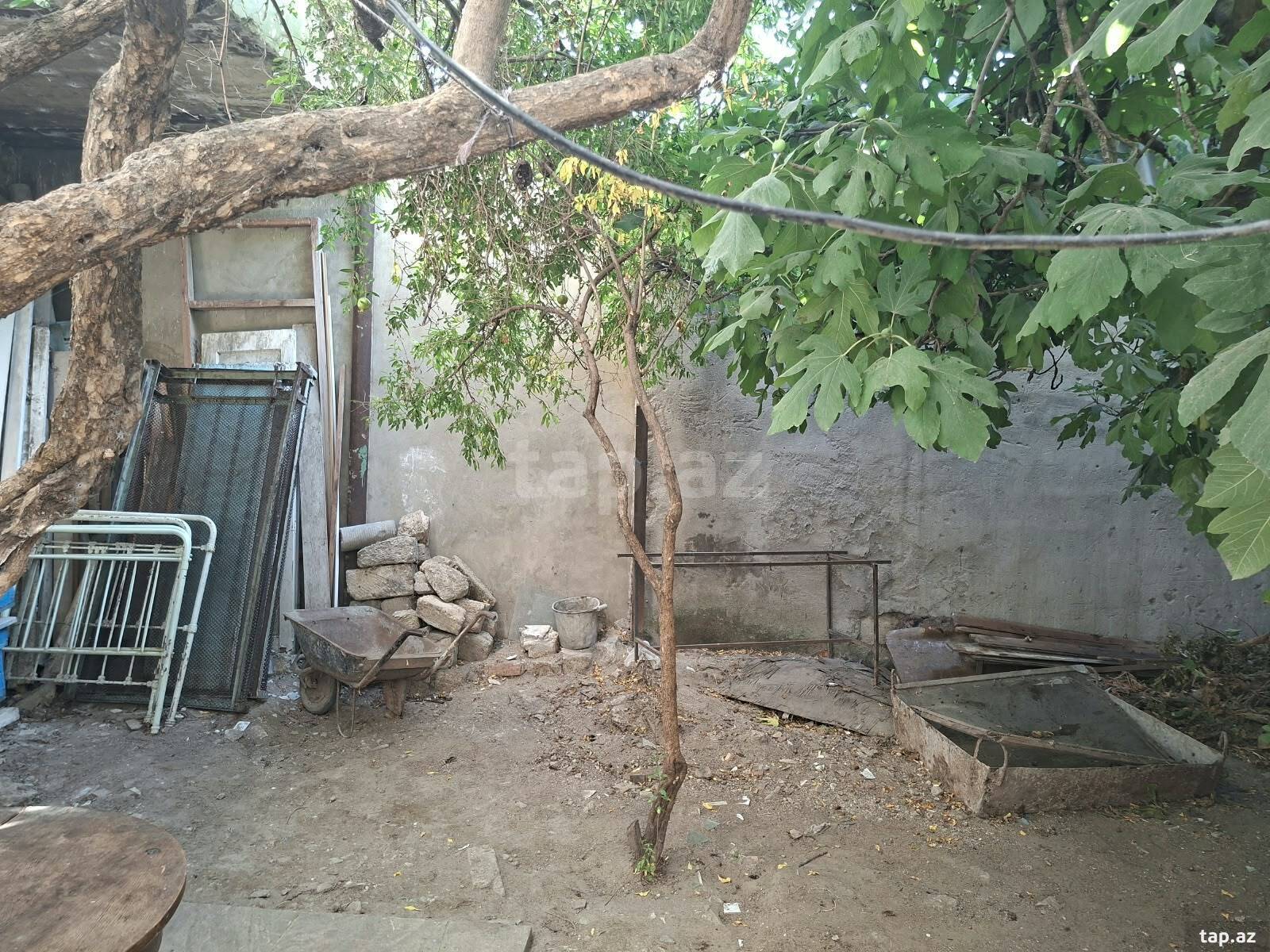 Həyət evi, Qara Qarayev m.