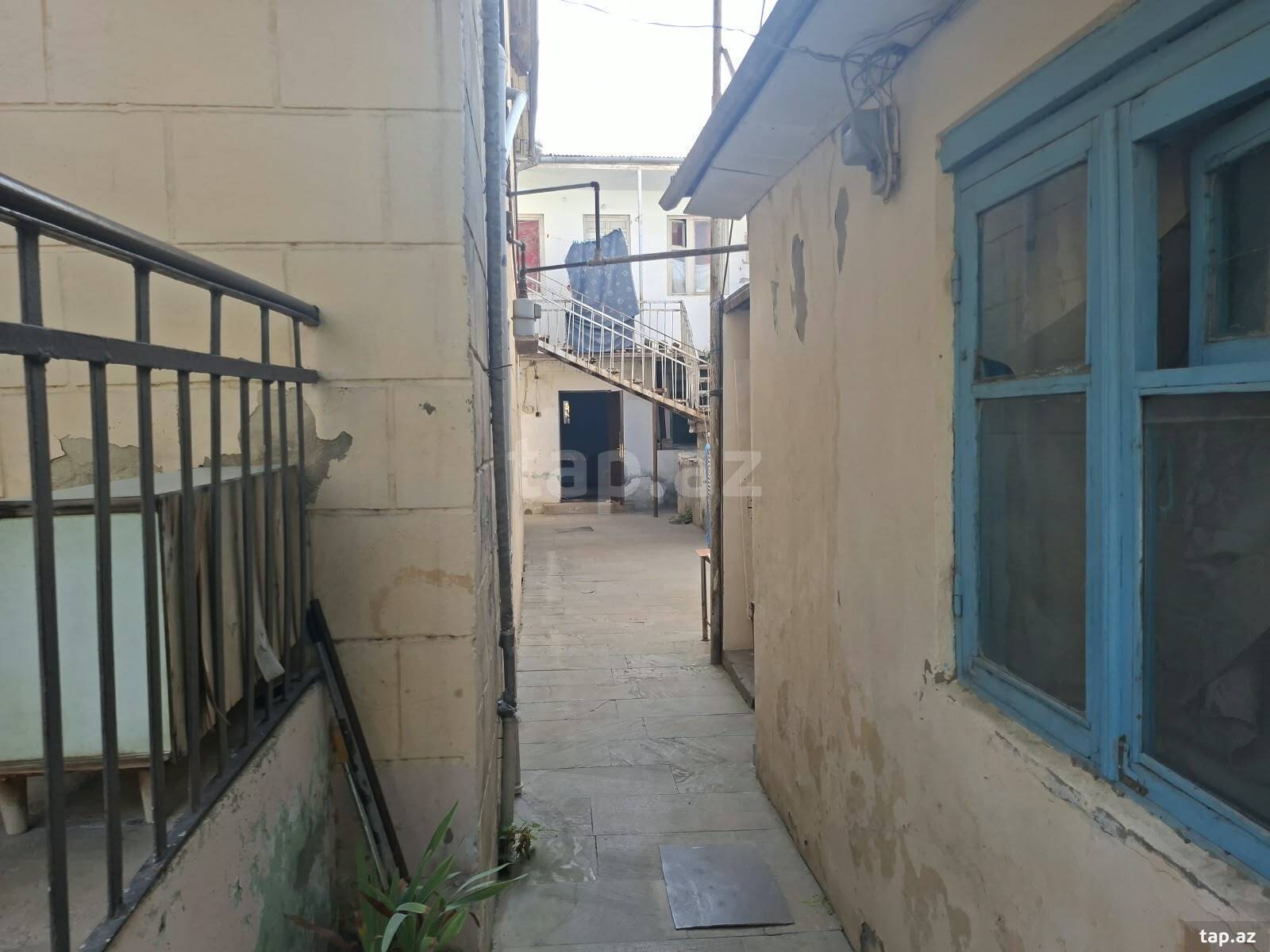 Həyət evi, Qara Qarayev m.