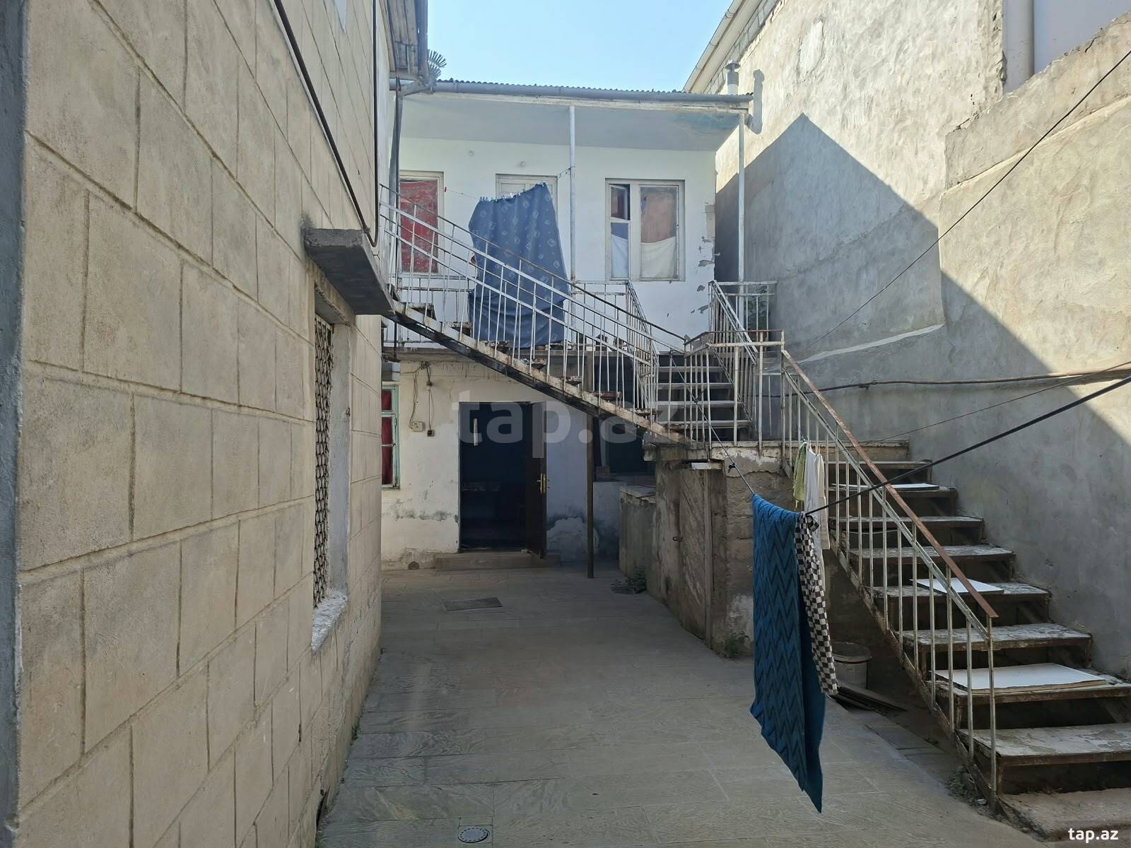 Həyət evi, Qara Qarayev m.