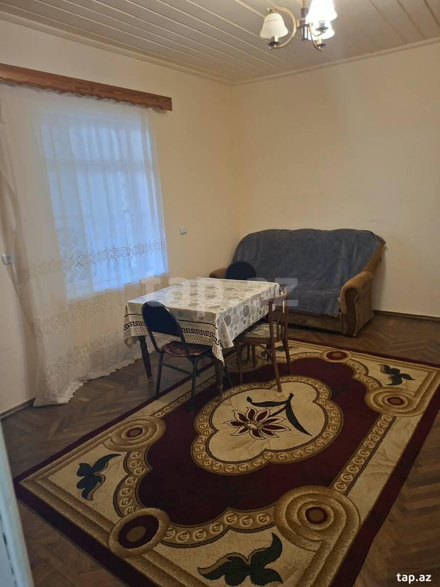 Həyət evi, Qara Qarayev m.