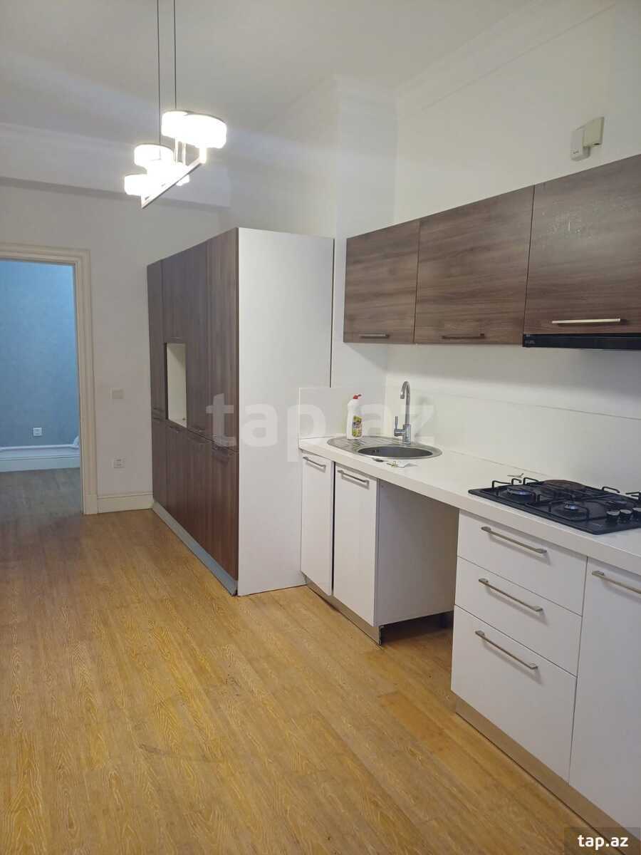 3-otaqlı yeni tikili kirayə verilir, Gənclik m., 145 m²
