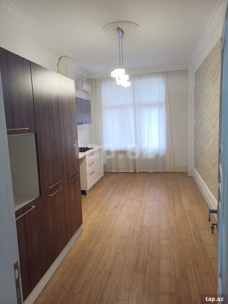 3-otaqlı yeni tikili kirayə verilir, Gənclik m., 145 m²