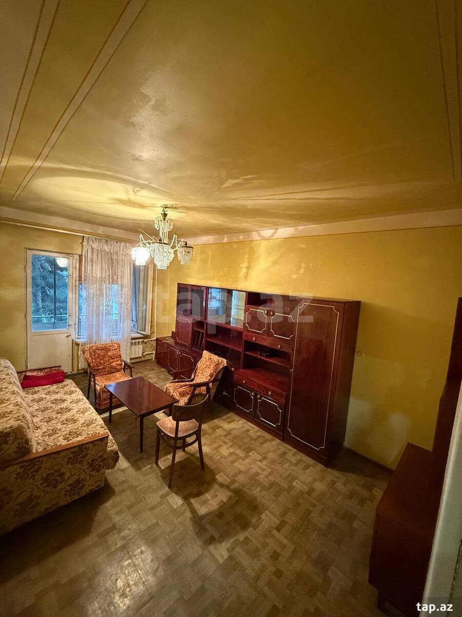 4-otaqlı mənzil, N. Tusi küç. 7, 90 m²