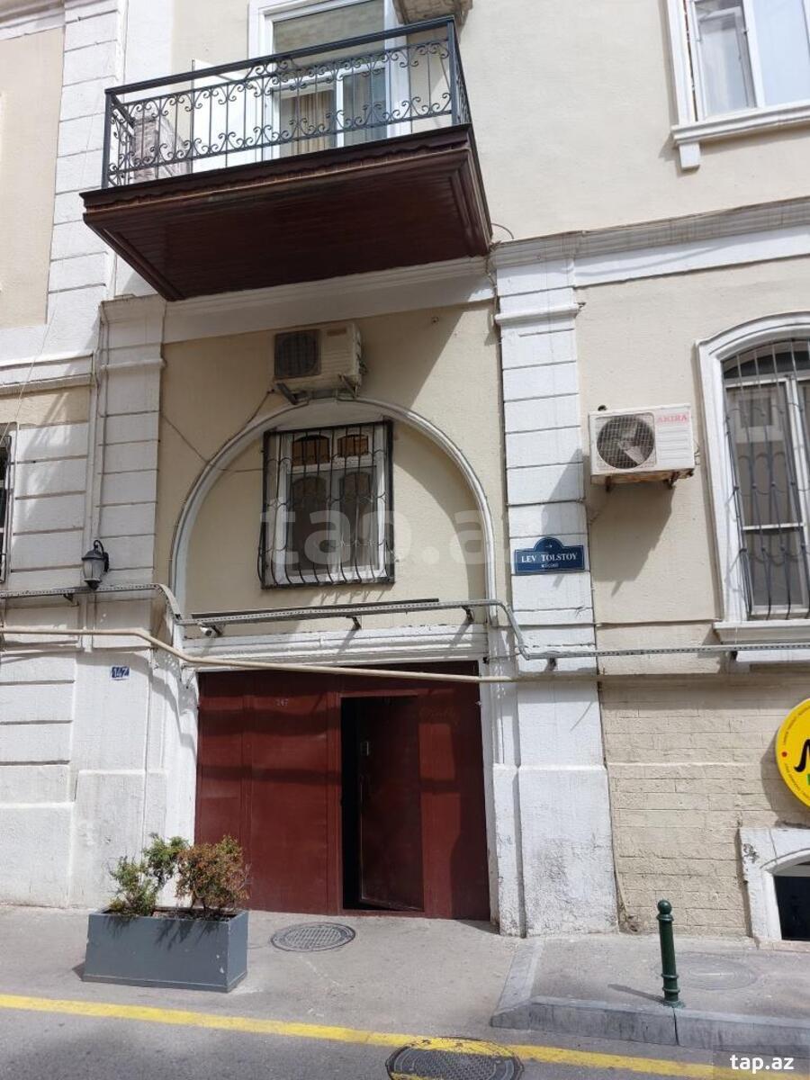 2 otaqlı mənzil satılır, Bakı