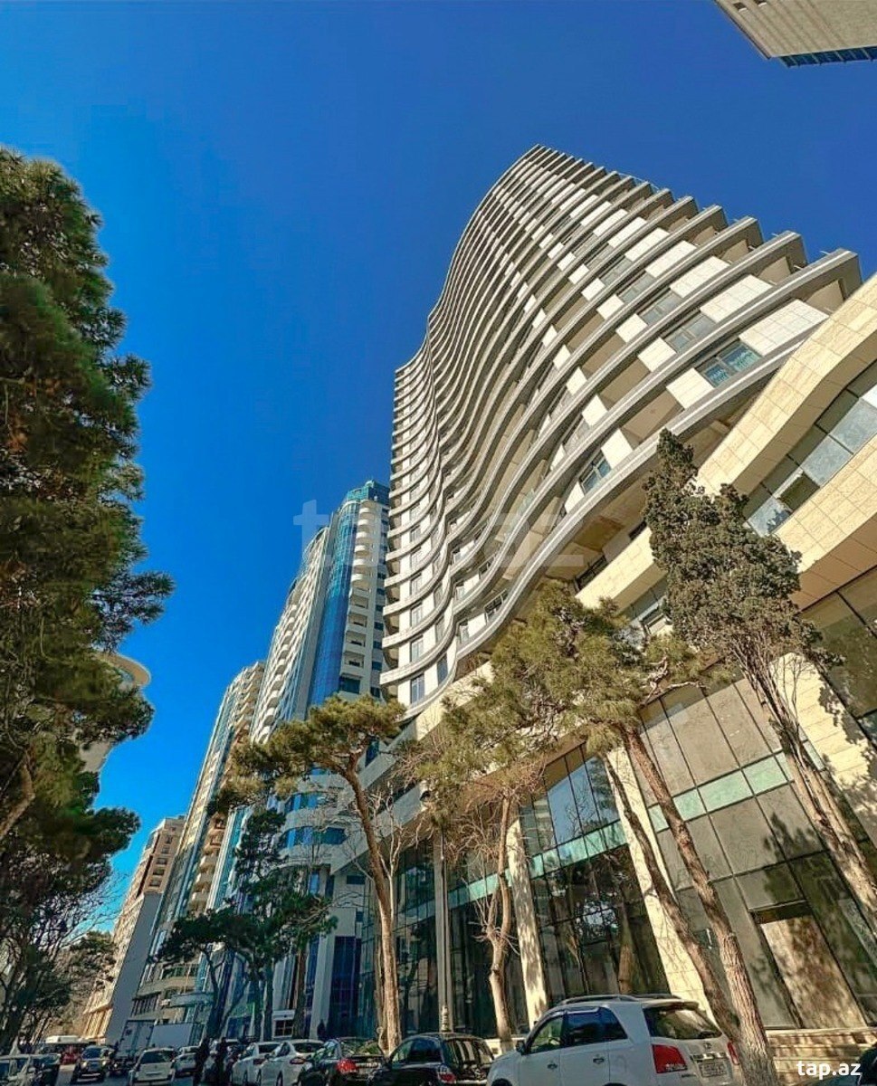 3-otaqlı yeni tikili, Neftçilər pr., 103 m²
