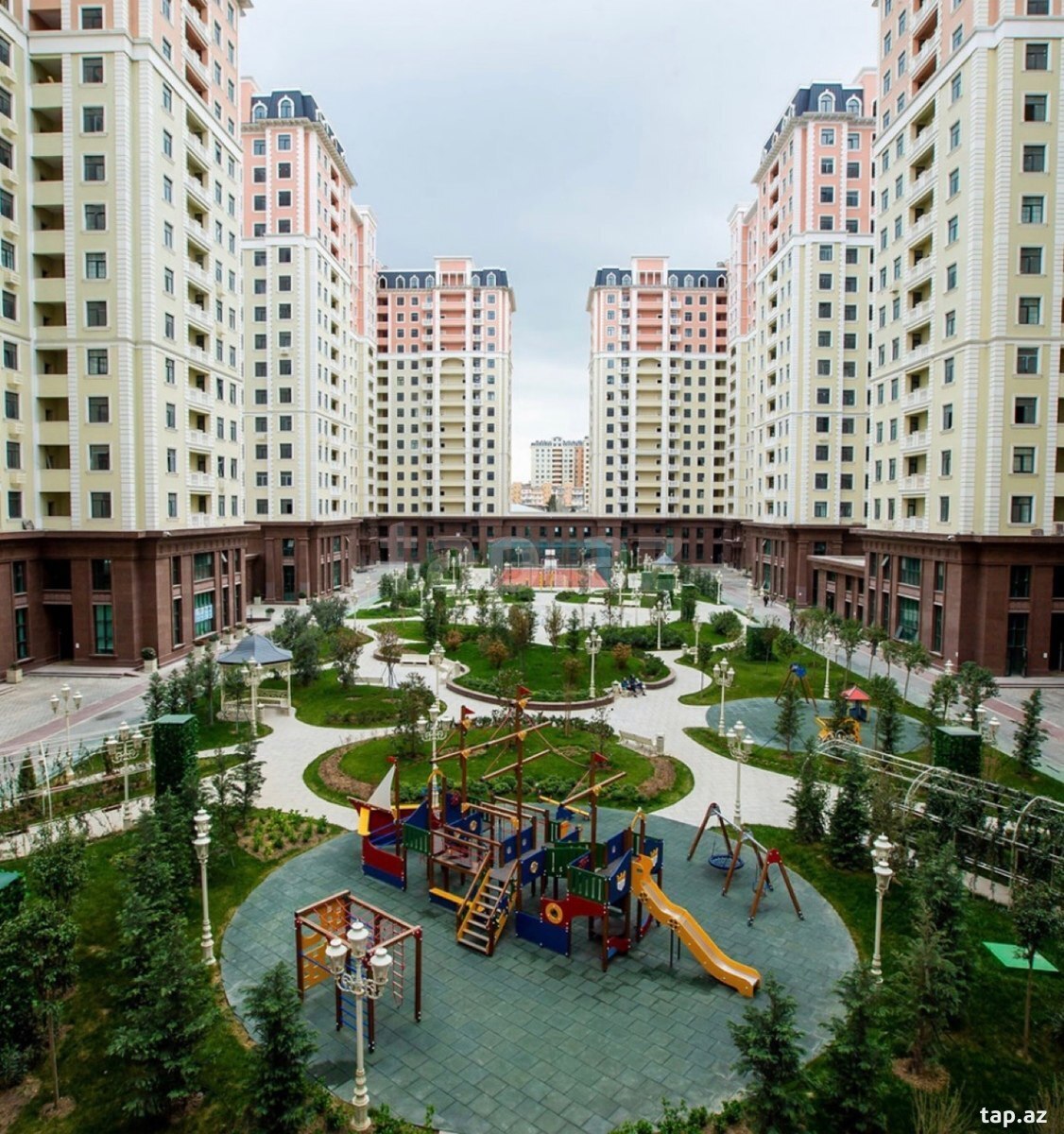 2-otaqlı yeni tikili, E.Akademiyası m., 68 m²