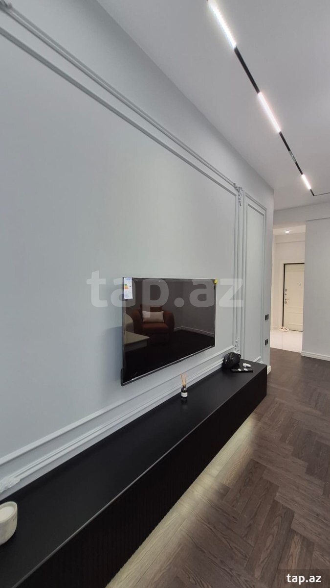 2-otaqlı yeni tikili, E.Akademiyası m., 68 m²