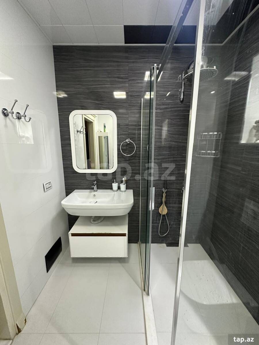 3-otaqlı yeni tikili kirayə verilir, Əbdülvahab Salamzadə küç., 130 m²