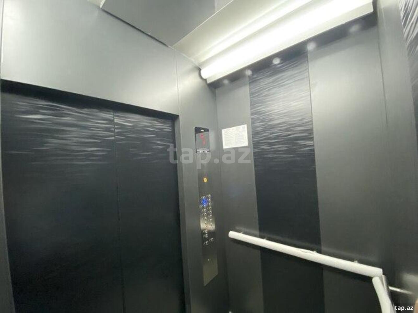 2-otaqlı yeni tikili, 8 noyabr m., 96 m²