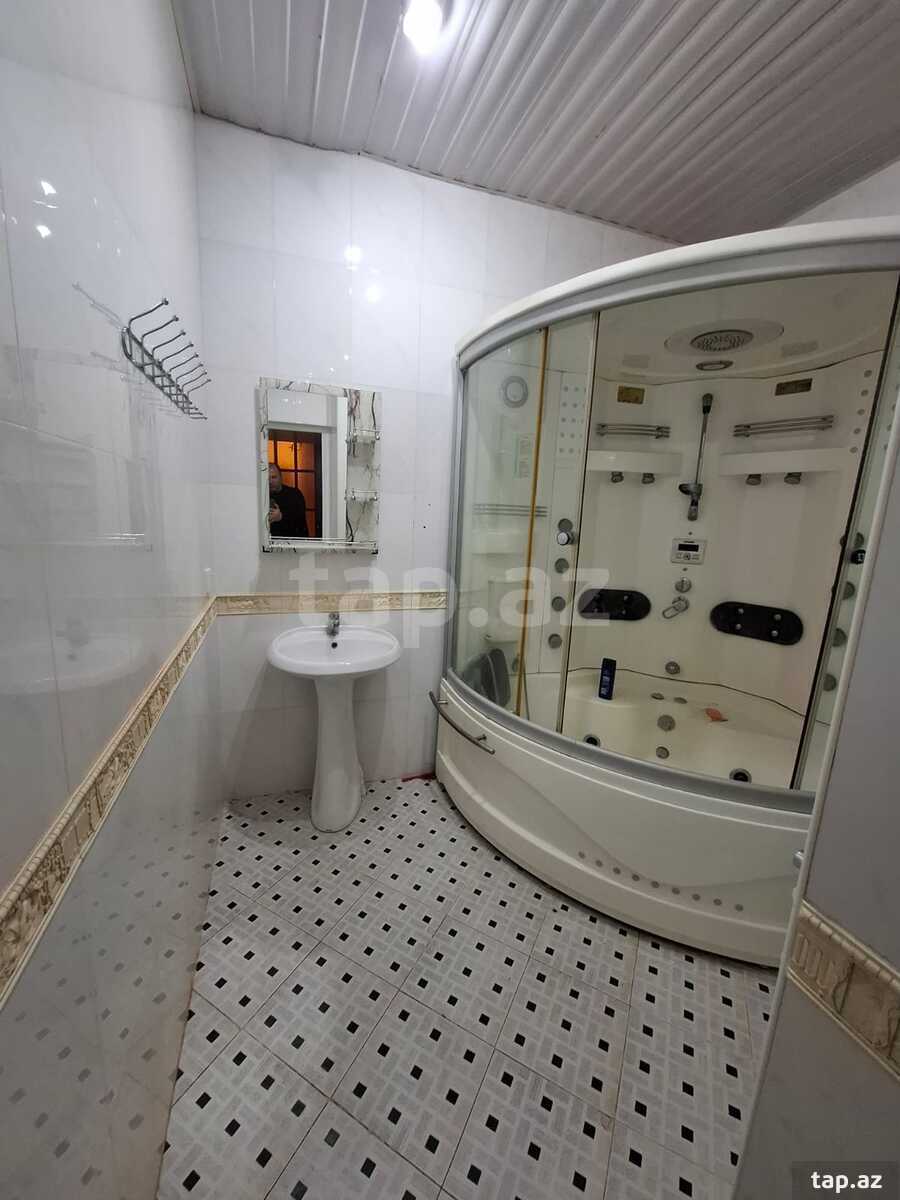 4-otaqlı mənzil kirayə verilir, 28 May m., 100 m²
