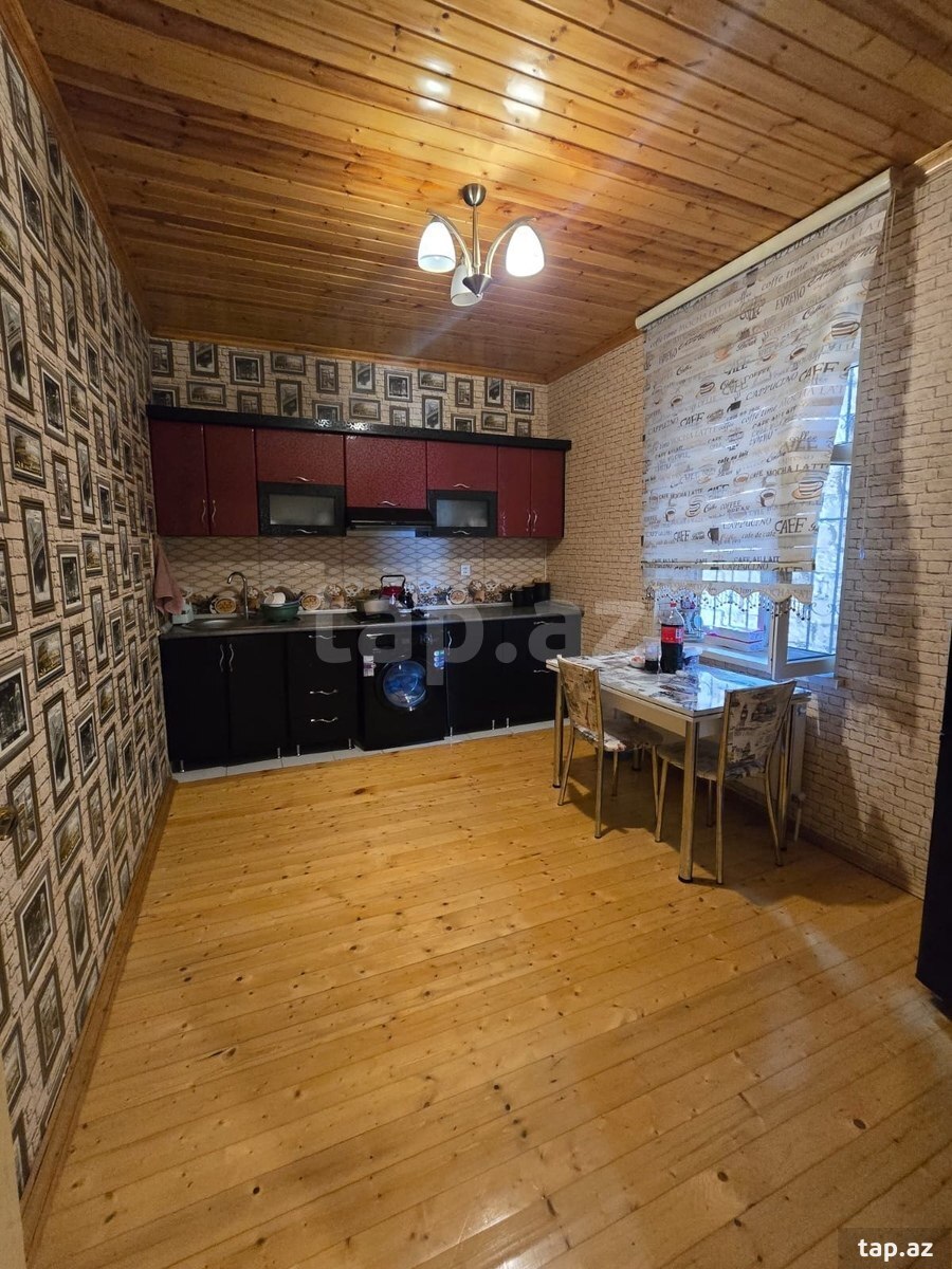 Həyət evi, Binə qəs.