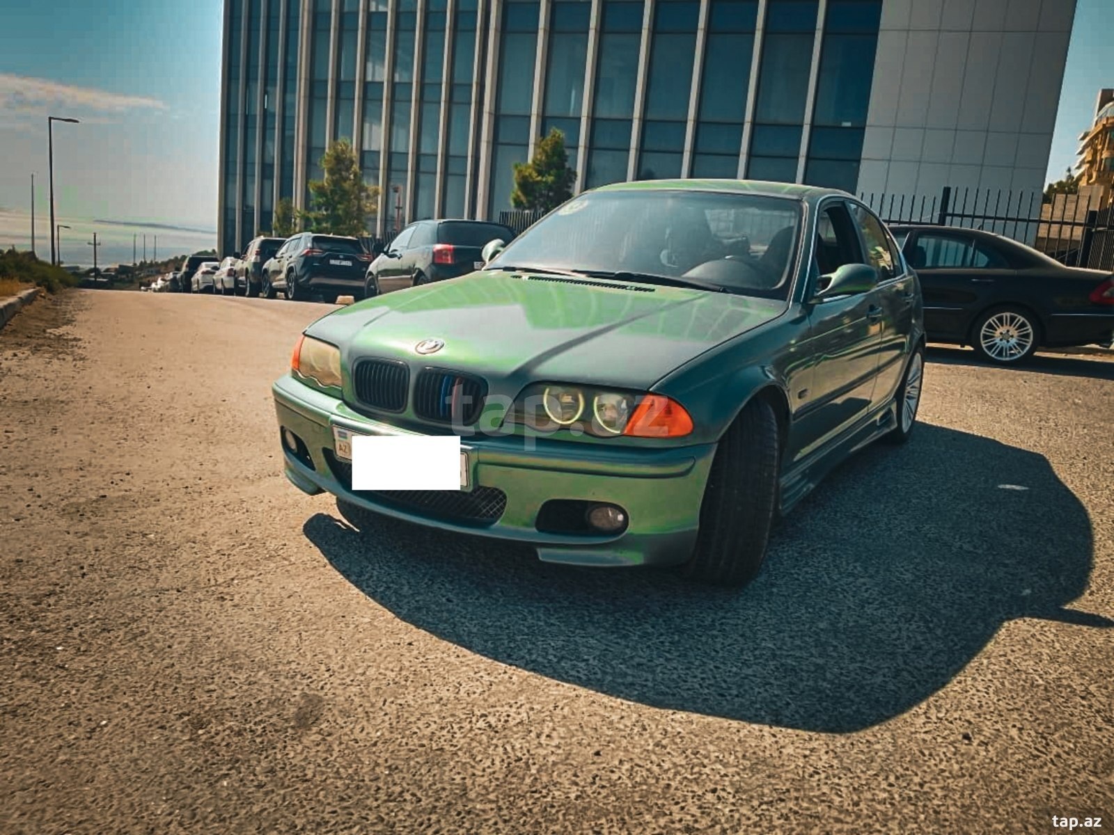 BMW 320, 2000 il