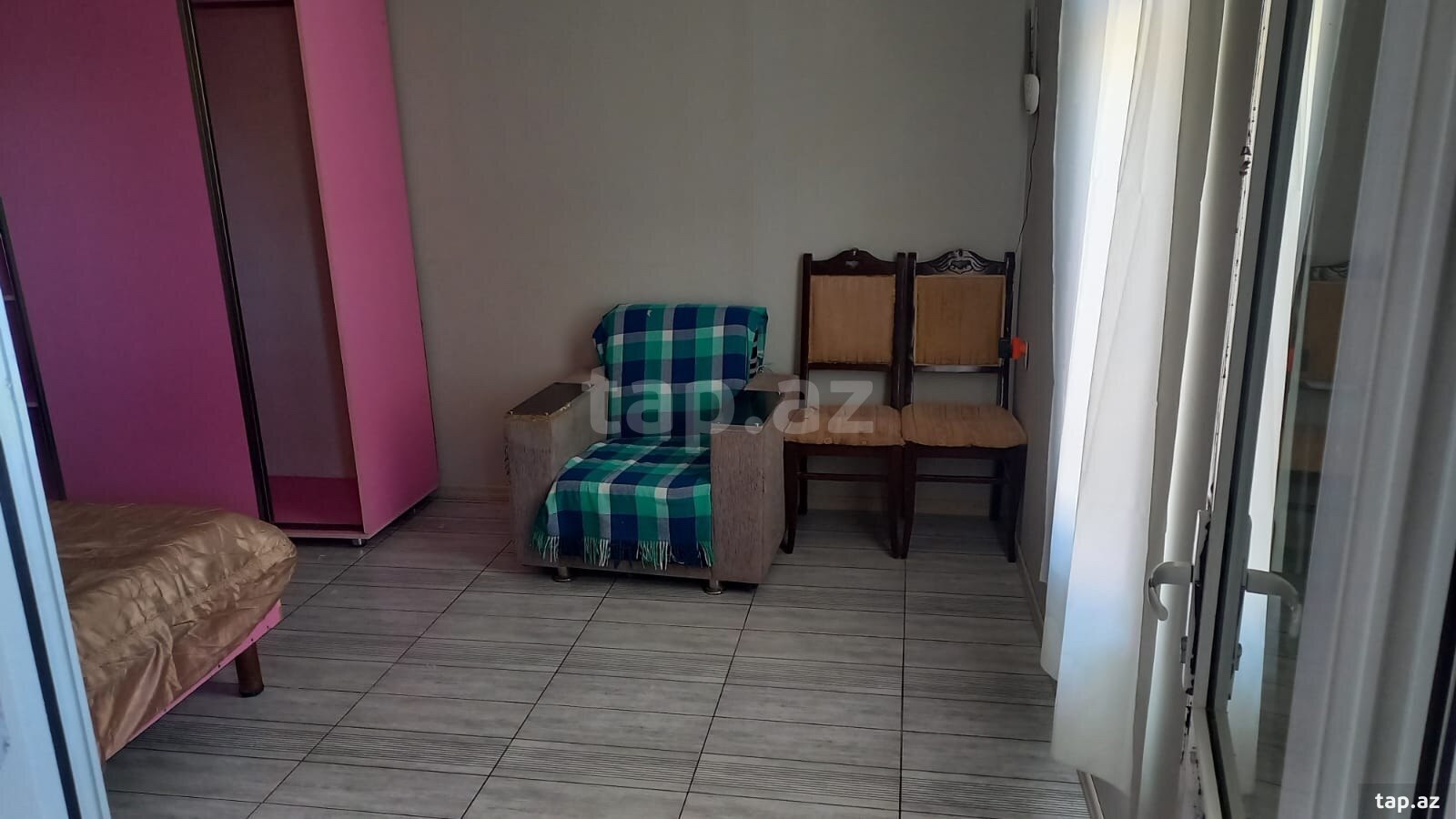Həyət evi kirayə verilir, Corat qəs.