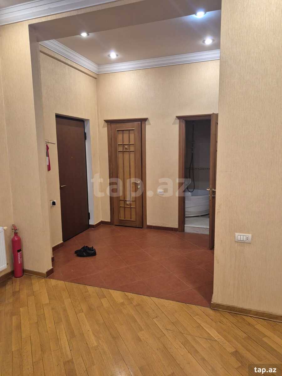 3-otaqlı yeni tikili kirayə verilir, 28 May küç., 171 m²