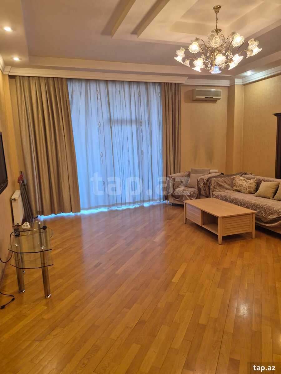 3-otaqlı yeni tikili kirayə verilir, 28 May küç., 171 m²