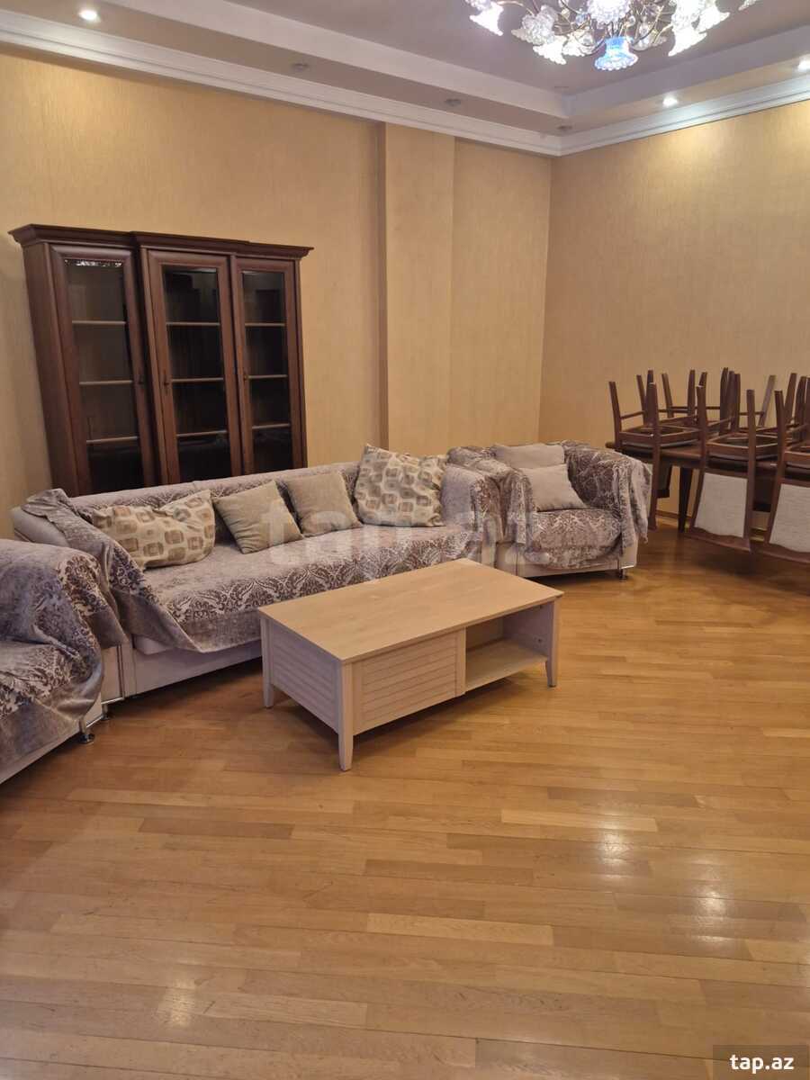 3-otaqlı yeni tikili kirayə verilir, 28 May küç., 171 m²