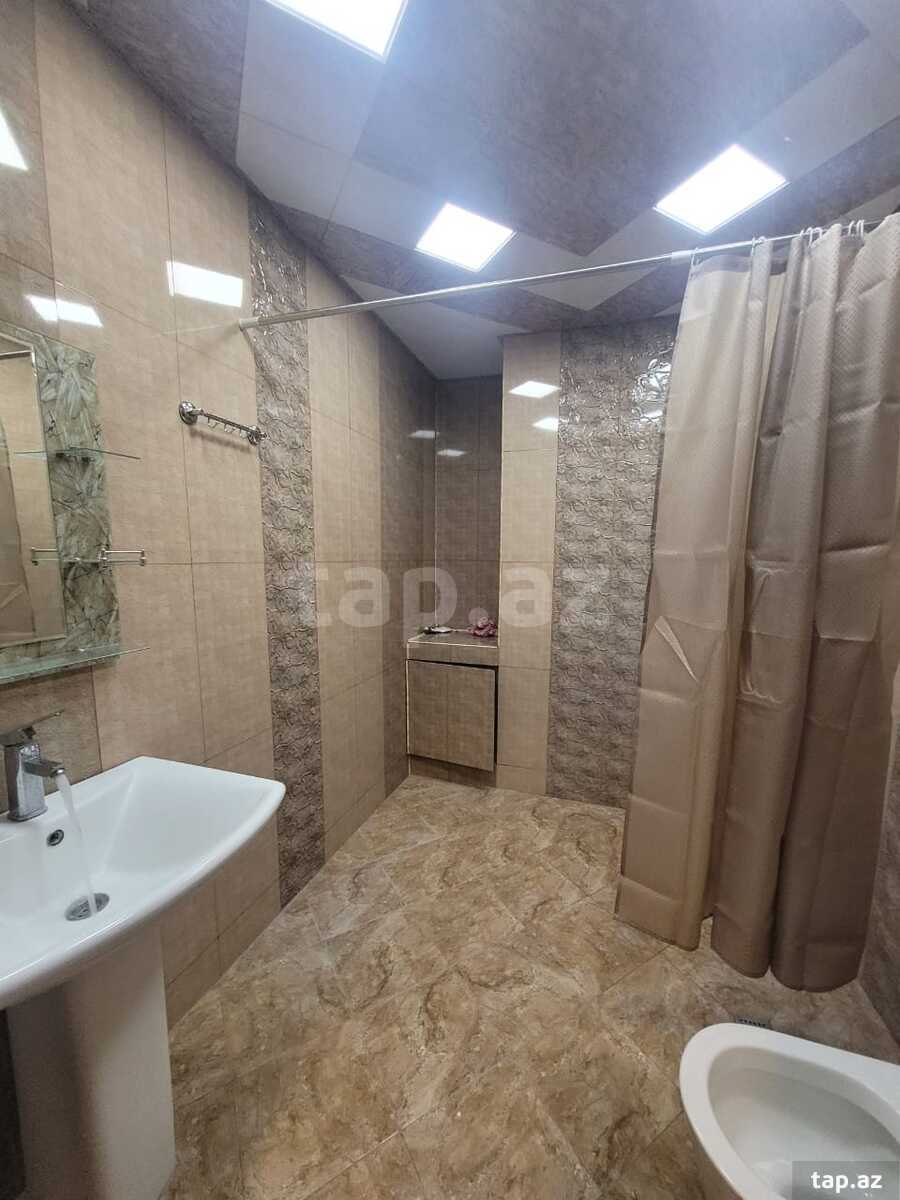 2-otaqlı yeni tikili kirayə verilir, Bəkir Çobanzadə küç., 75 m²