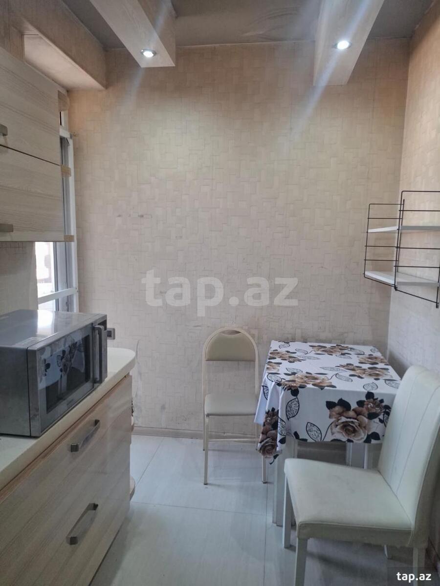 3-otaqlı yeni tikili kirayə verilir, 8 Noyabr pr., 125 m²
