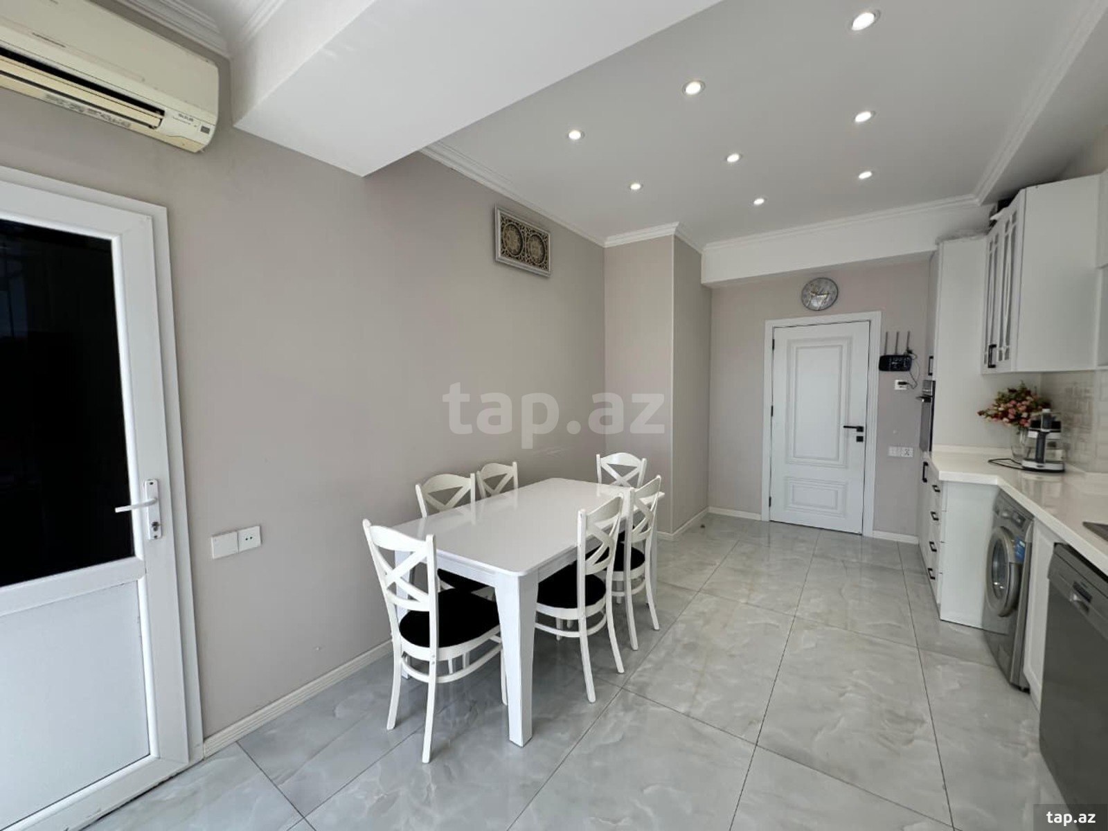 3-otaqlı yeni tikili, Həzi Aslanov m., 115 m²
