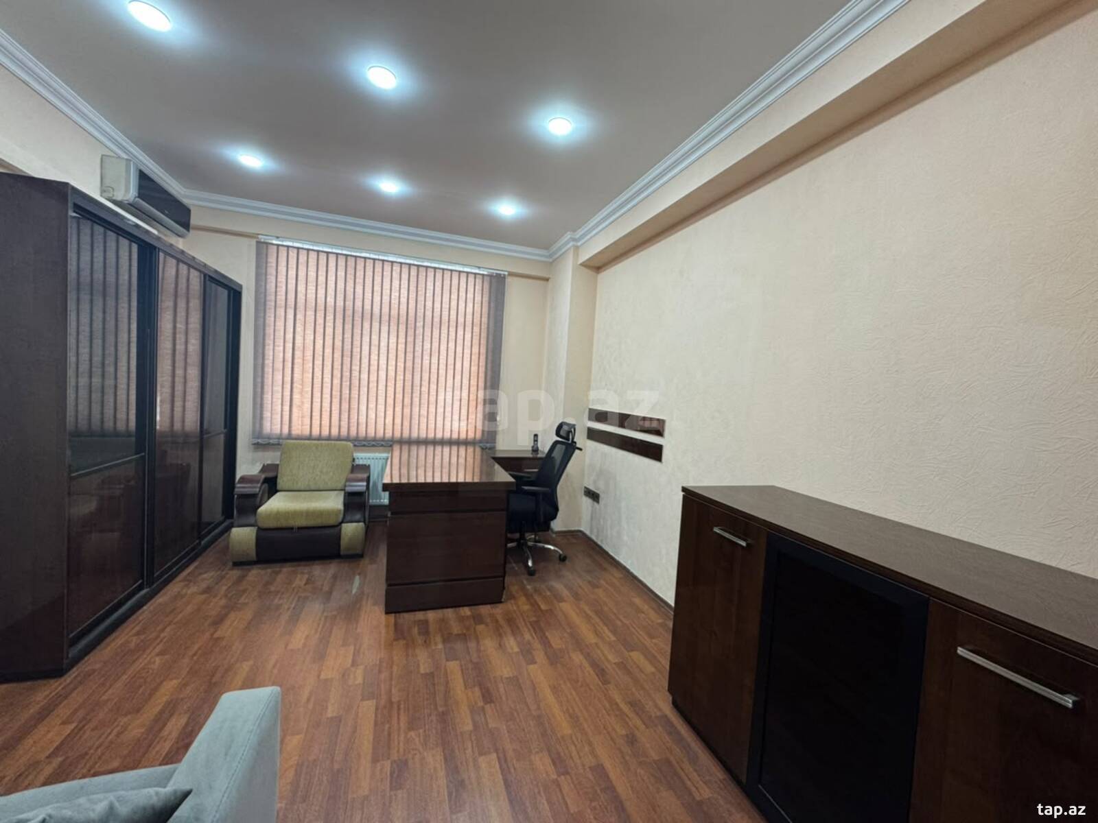 Ofis, Afiyəddin Cəlilov küç.