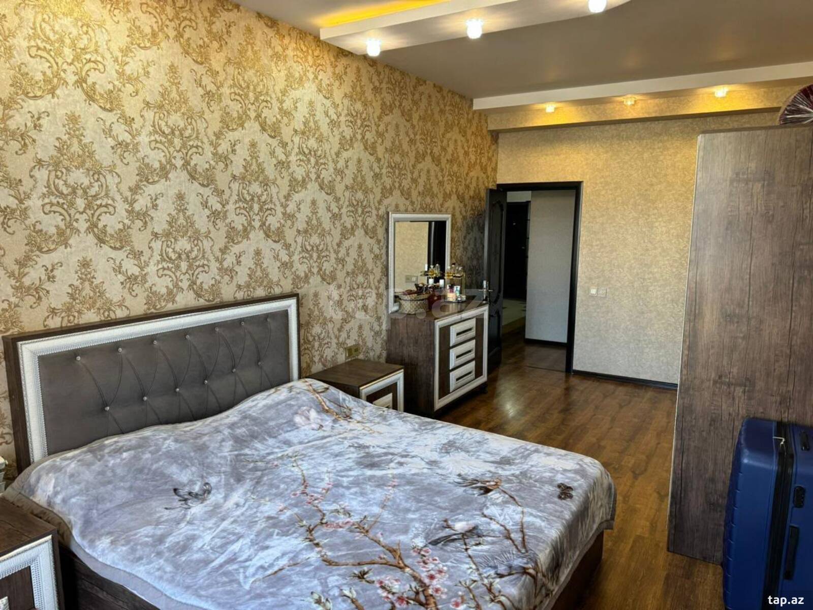 4-otaqlı yeni tikili, Sərdar Səfərov küç., 198 m²