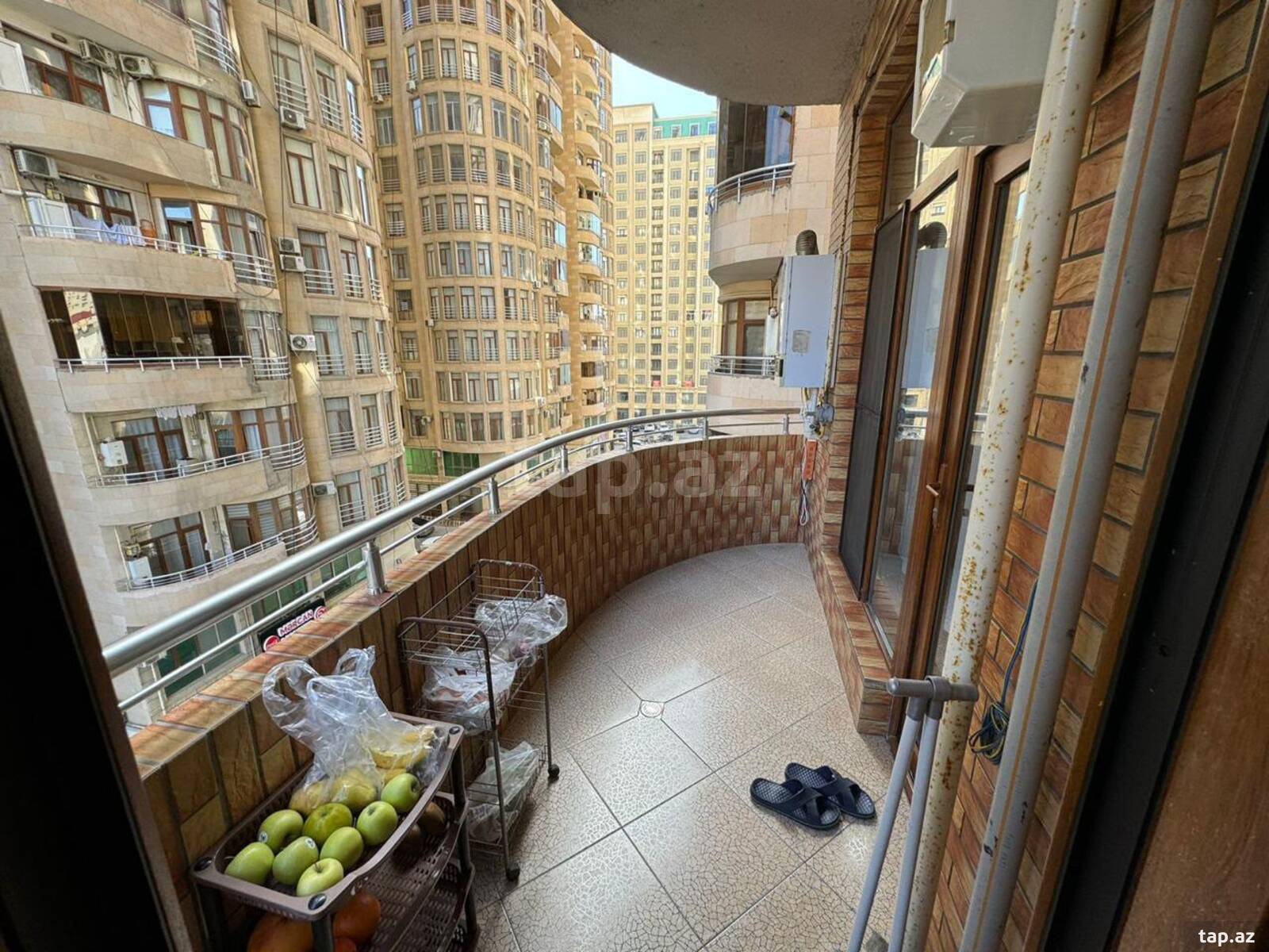 4-otaqlı yeni tikili, Sərdar Səfərov küç., 198 m²
