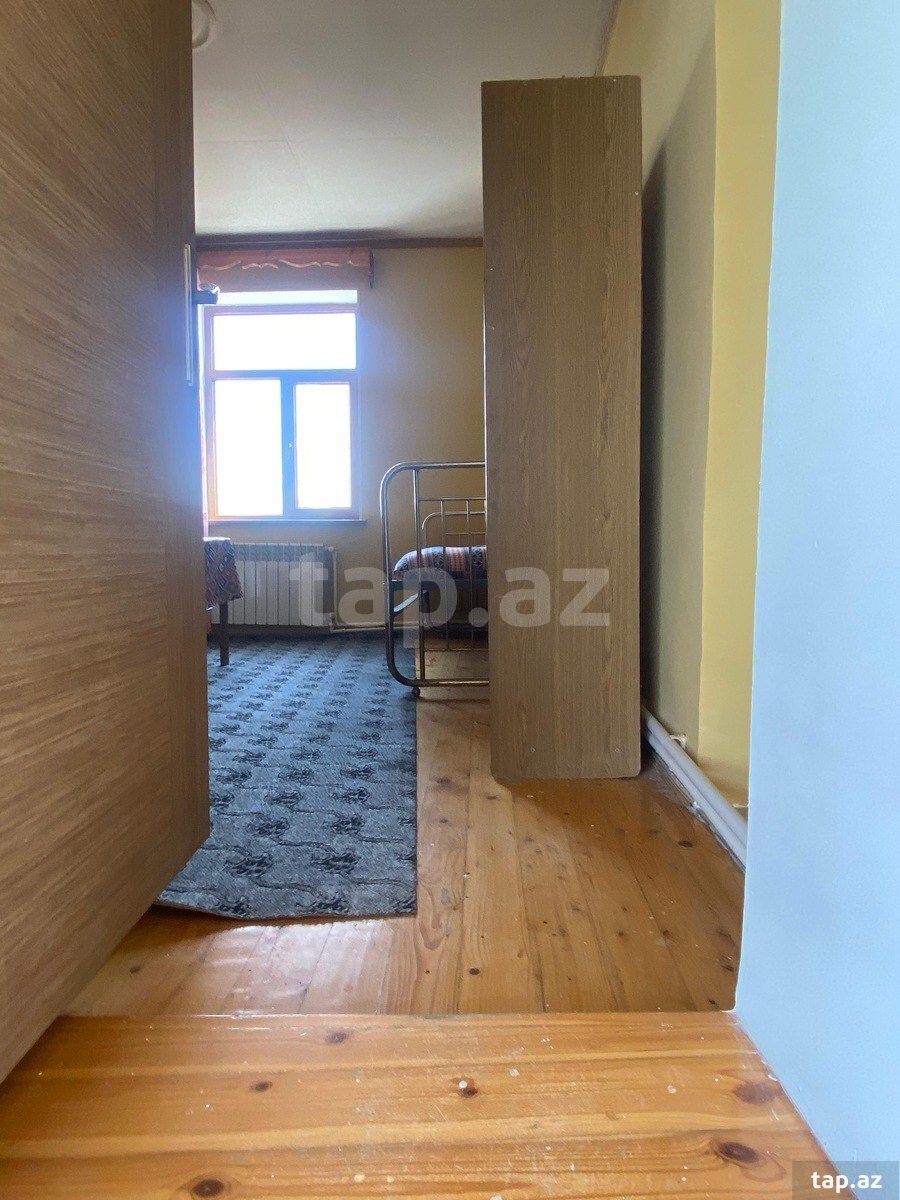 4-otaqlı yeni tikili kirayə verilir, Gəncə ş., 200 m²