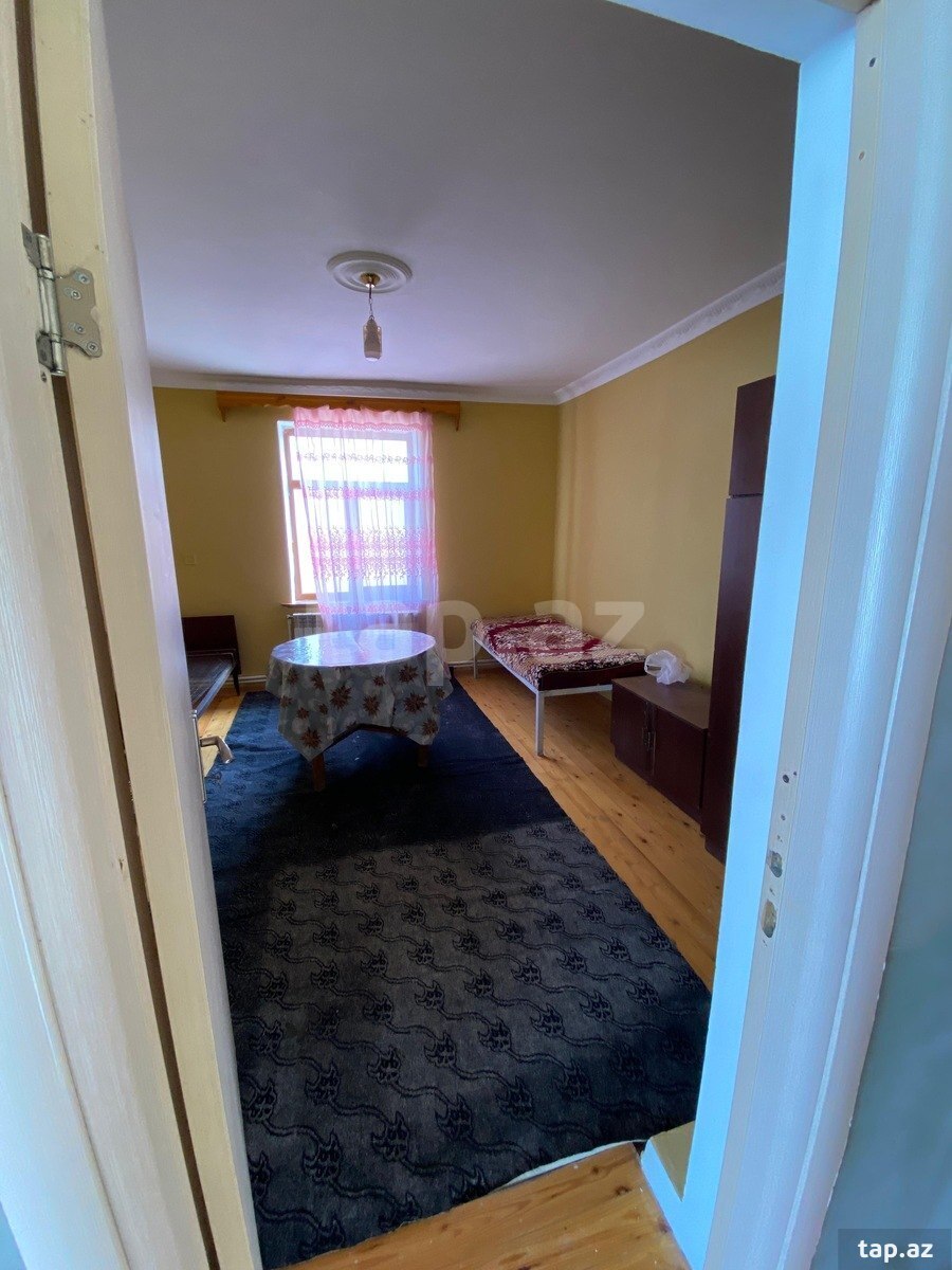 4-otaqlı yeni tikili kirayə verilir, Gəncə ş., 200 m²