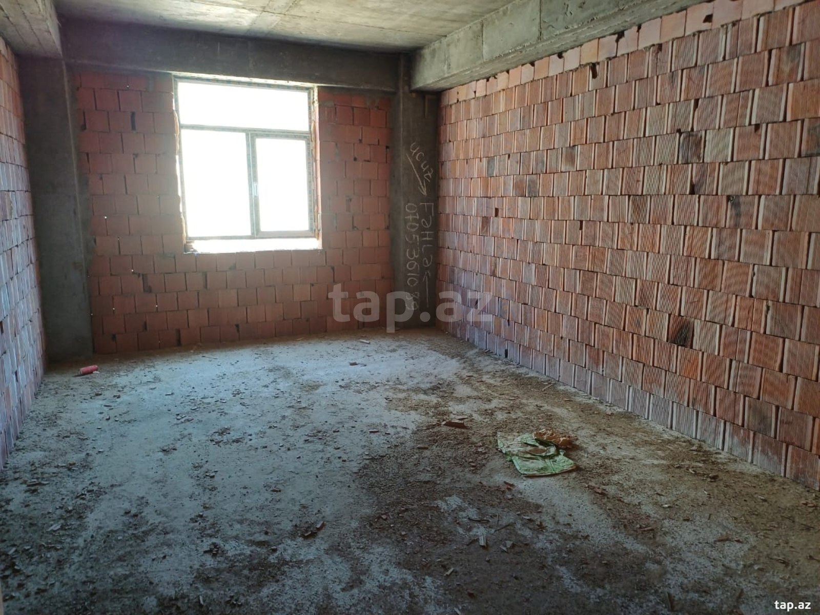 2-otaqlı yeni tikili, Qurtuluş küç. 93, 83 m²