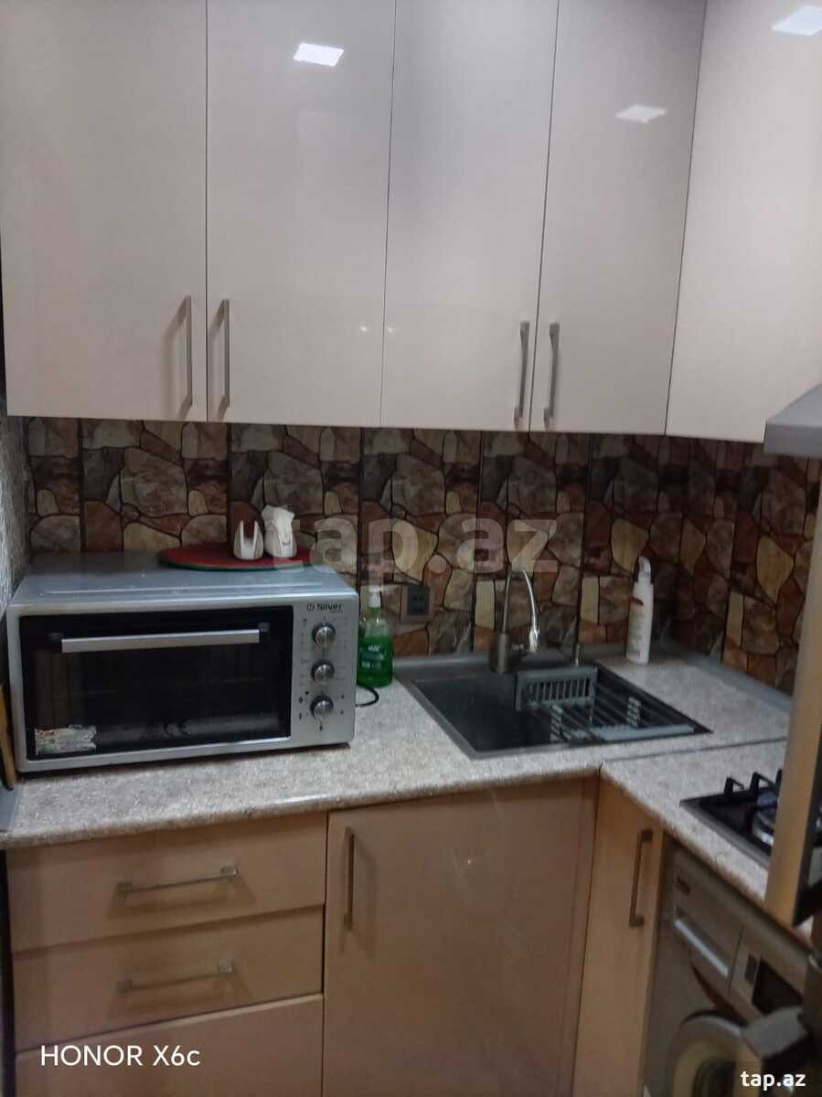 2-otaqlı yeni tikili, Qurtuluş küç. 93, 42 m²