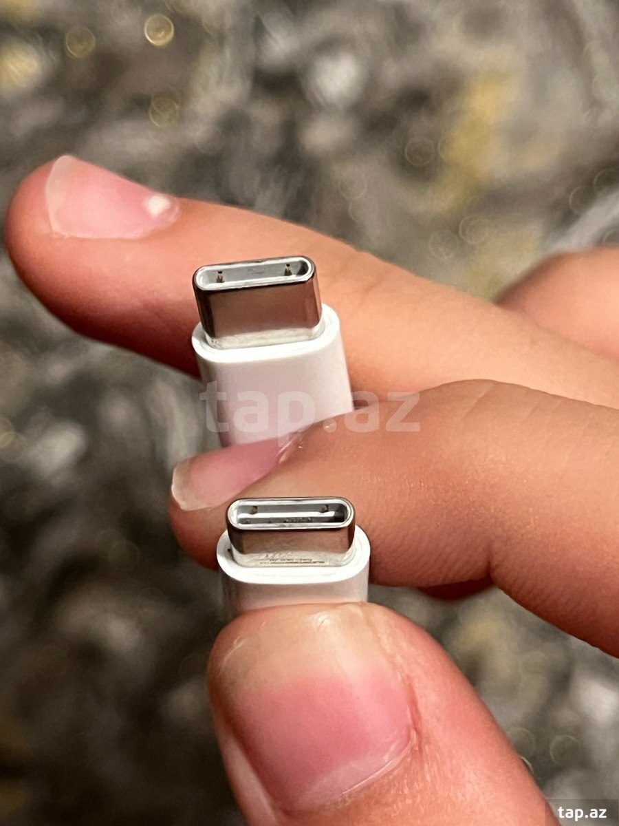 Apple iPhone 15 Pro adapteri