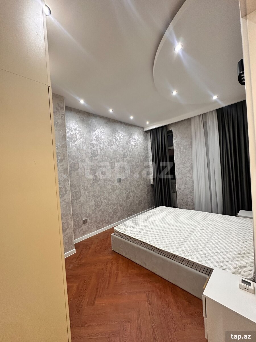 2-otaqlı yeni tikili, E. Akademiyası m., 64 m²