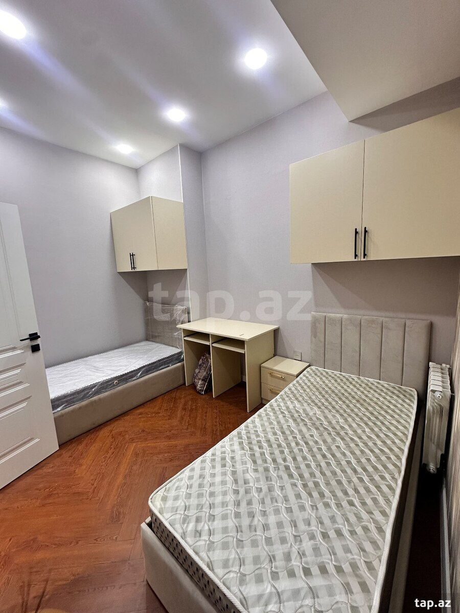 2-otaqlı yeni tikili, E. Akademiyası m., 64 m²