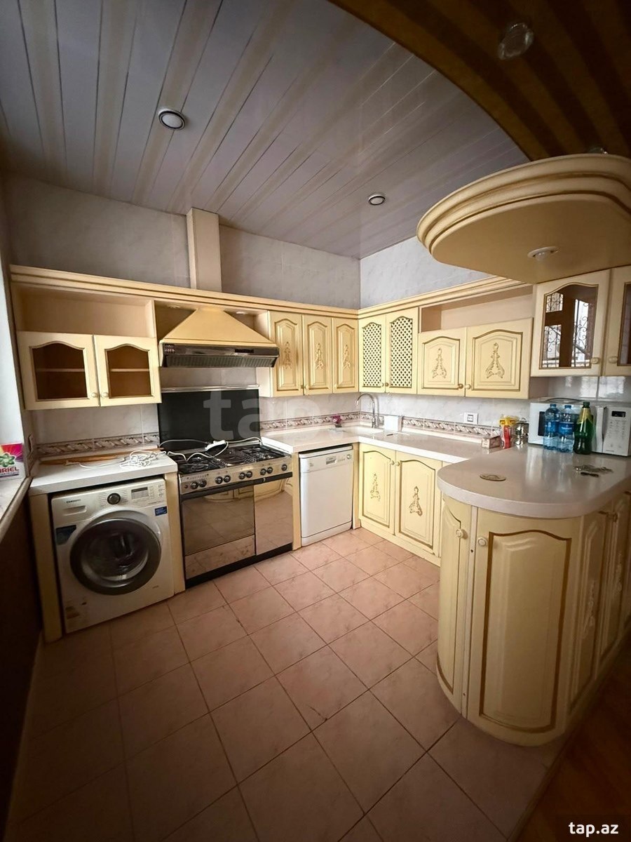 3-otaqlı yeni tikili kirayə verilir, Cəfər Xəndan küç., 158 m²